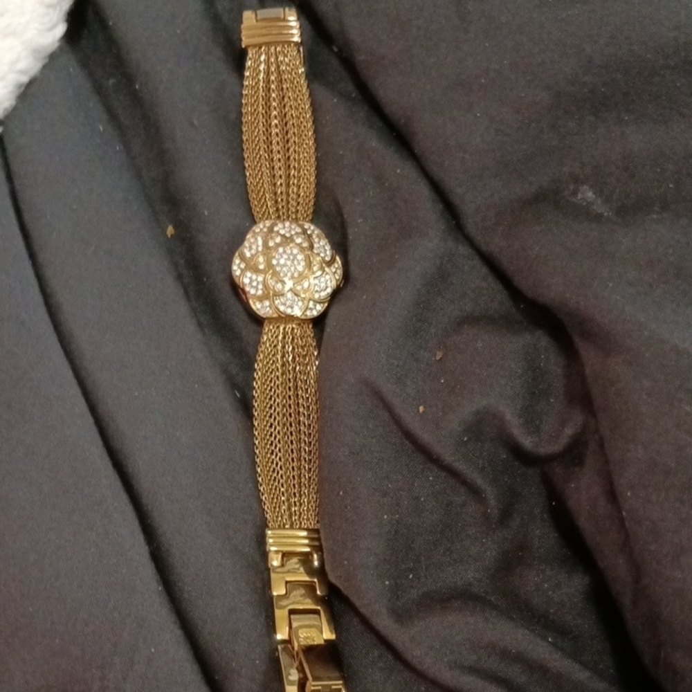 Gold Mesh Bracelet with Rhinestone Flower